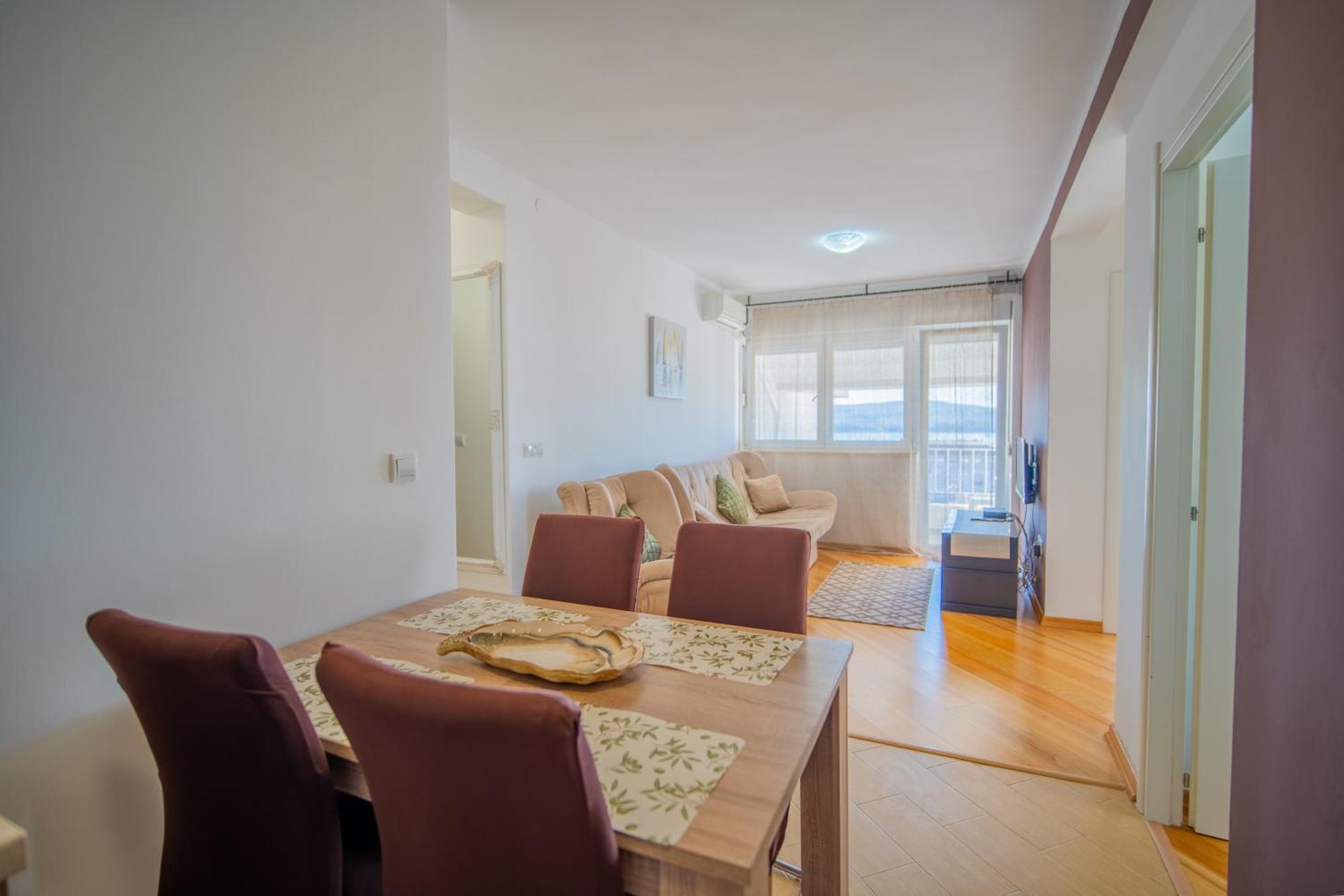 Apartman Centar 蒂瓦特 外观 照片